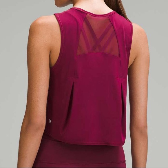 Lululemon Sculpt Cropped Tank Top
Deep Luxe Size 8 - Picture 1 of 10